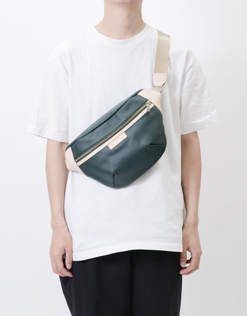 CRESCENT スリングバッグ M No.525240 ｜master-piece