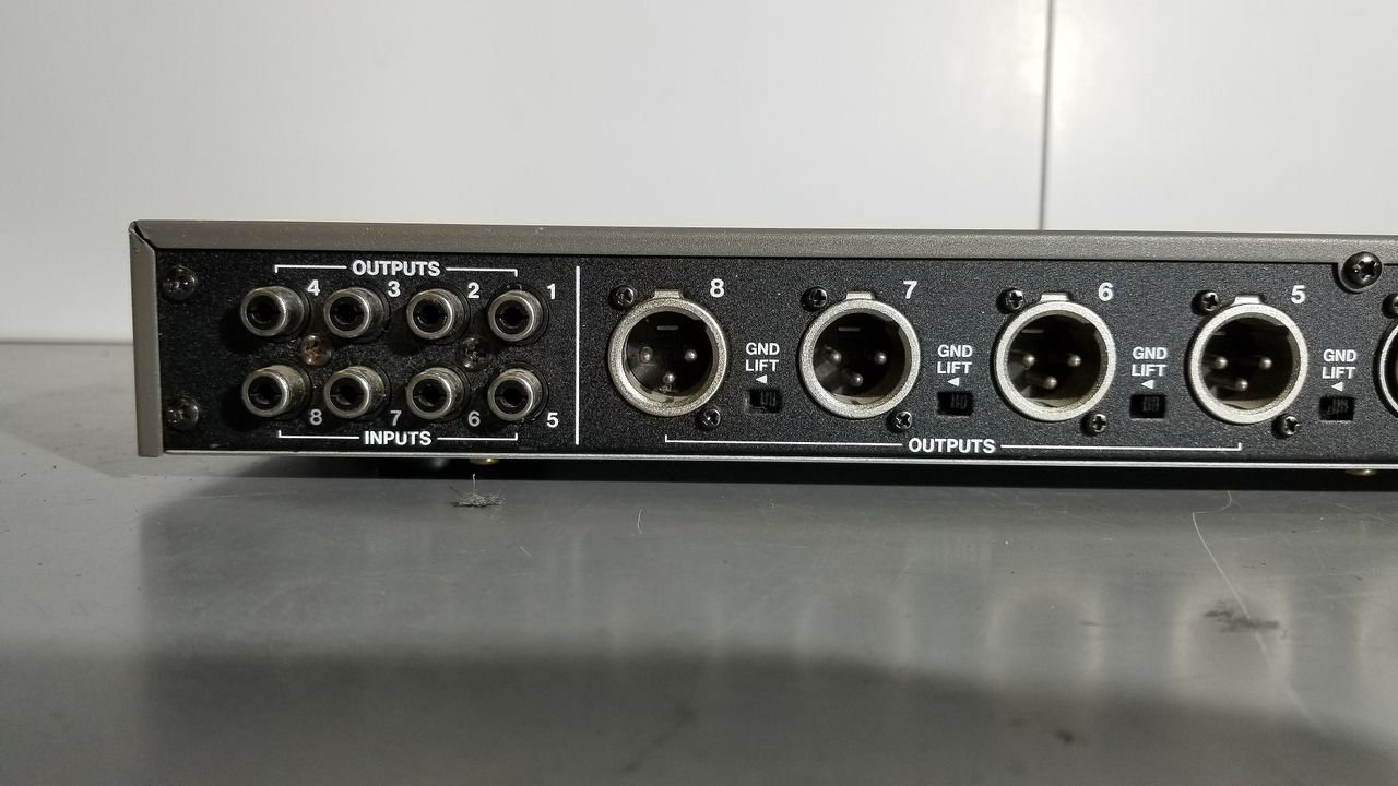 TASCAM LA-40 MK2 RCA→XLR XLR→RCA | VIVID Online Shop