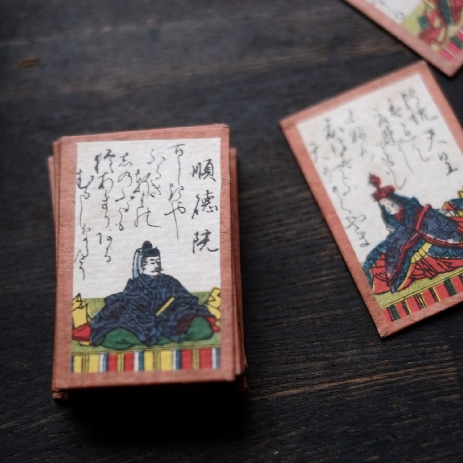 百人一首 彩色 時代歌留多 木箱付 (明治-大正時代) – 逢季荘