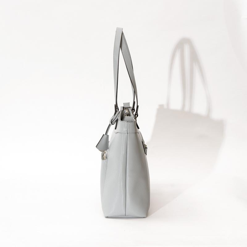 aniary|アニアリ】トート ジー-フィルム レザー 34-02000 ブルーグレー