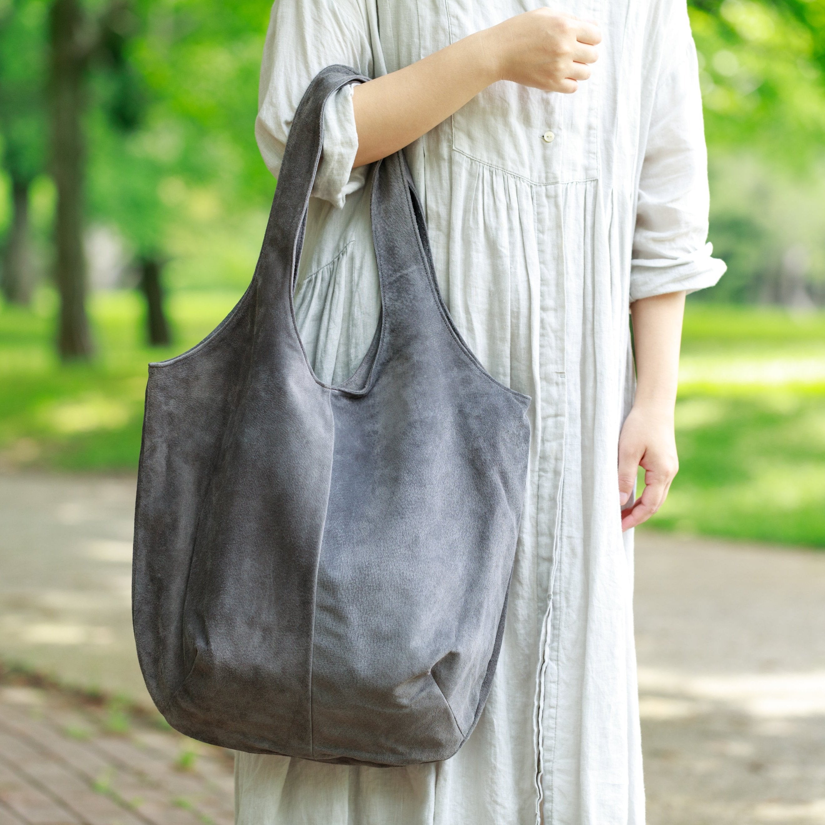 洗える革のビッグドロップトートバッグ｜Washable Big Drop Tote Bag