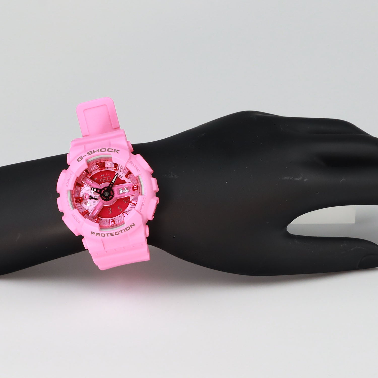 Gショック】Barbie™コラボレーションモデル / GMA-S110BE-4AJR – GQ SHOP