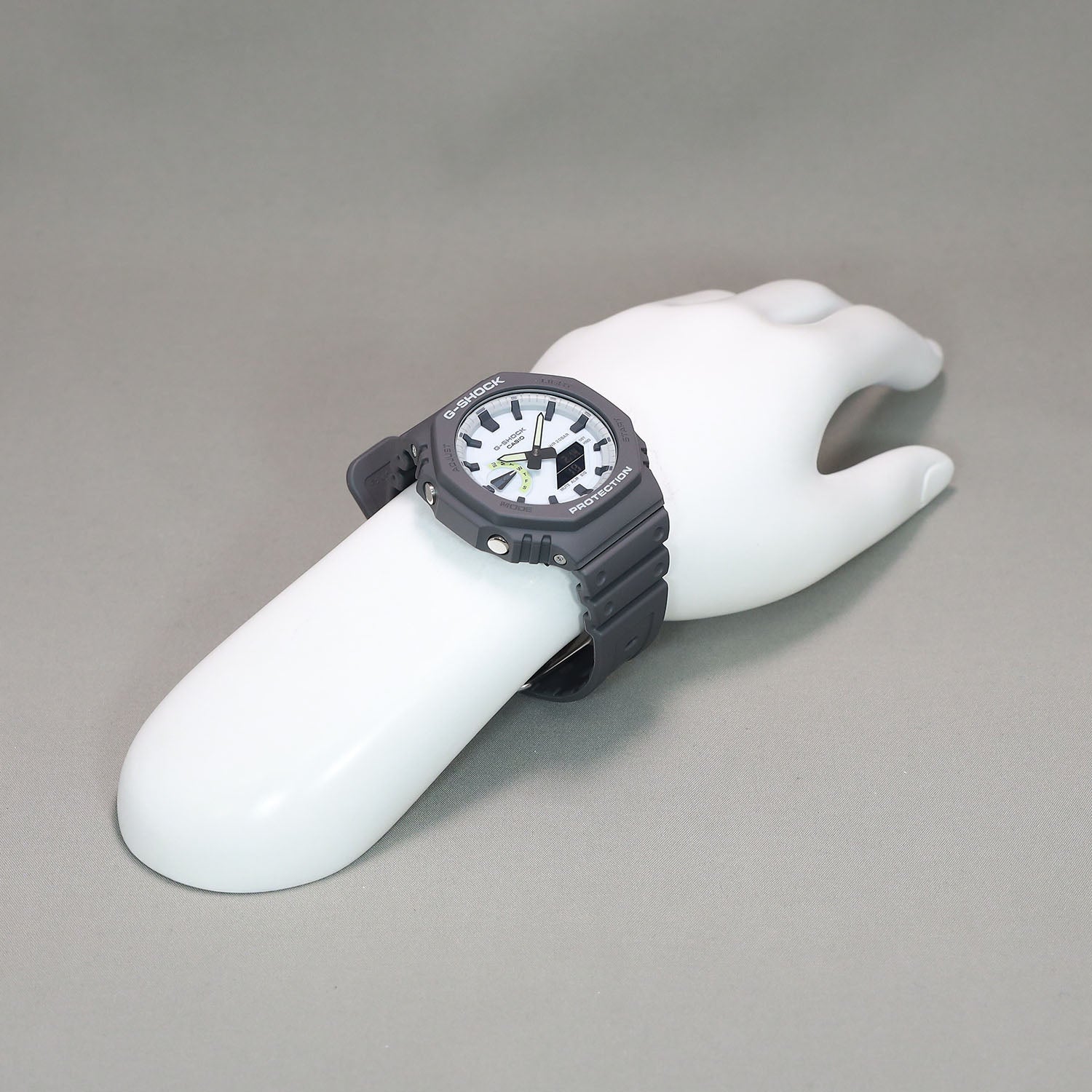 Gショック】HIDDEN GLOW シリーズ / GA-2100HD-8AJF – GQ SHOP