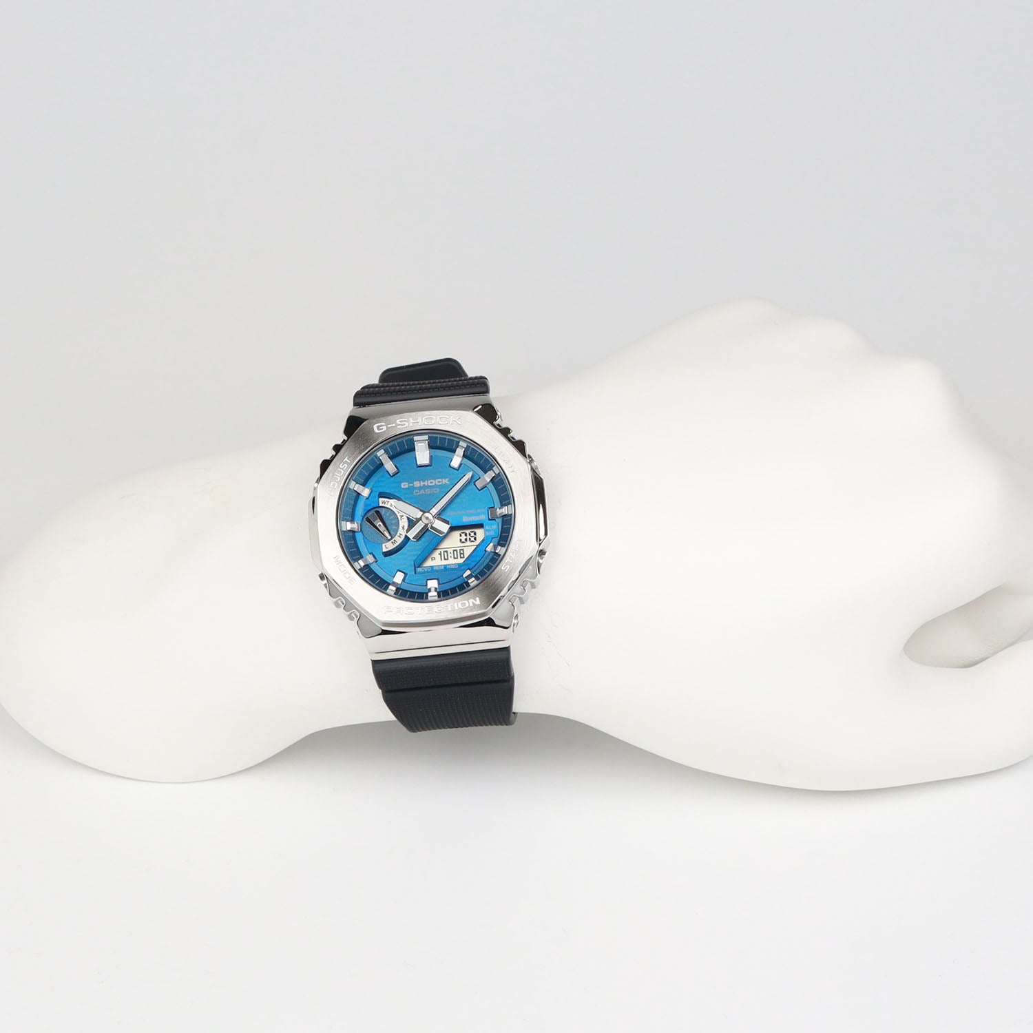 Gショック】メタルベゼル / スマートフォンリンク＆タフソーラー / GBM