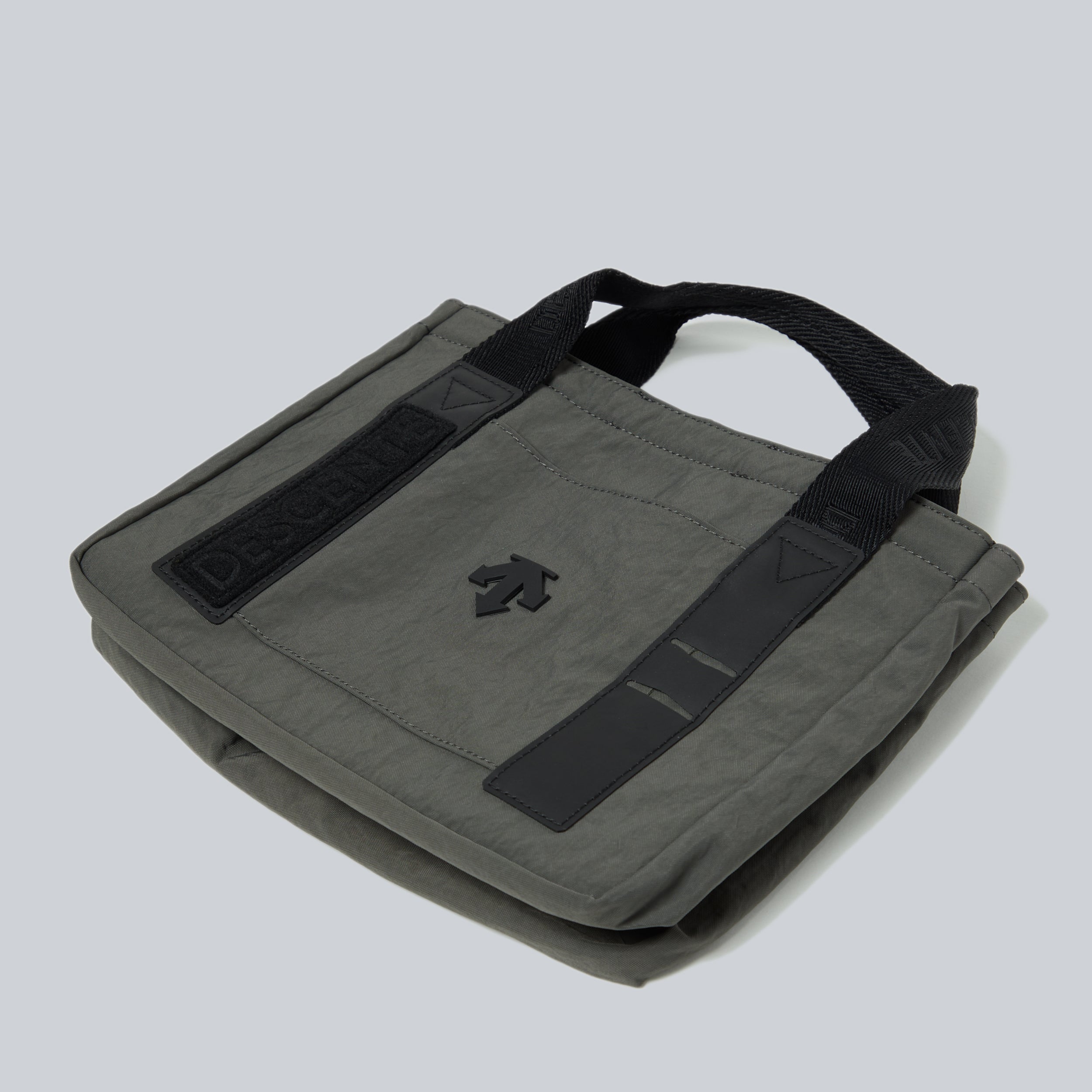 デサントゴルフ】カートバッグ 容量:約7L – GQ SHOP