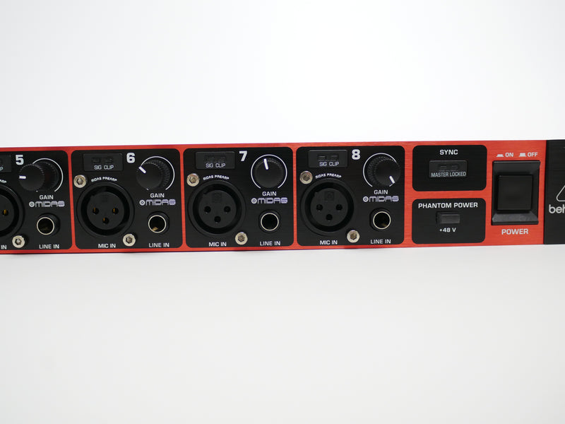 Behringer ADA8200 (中古)