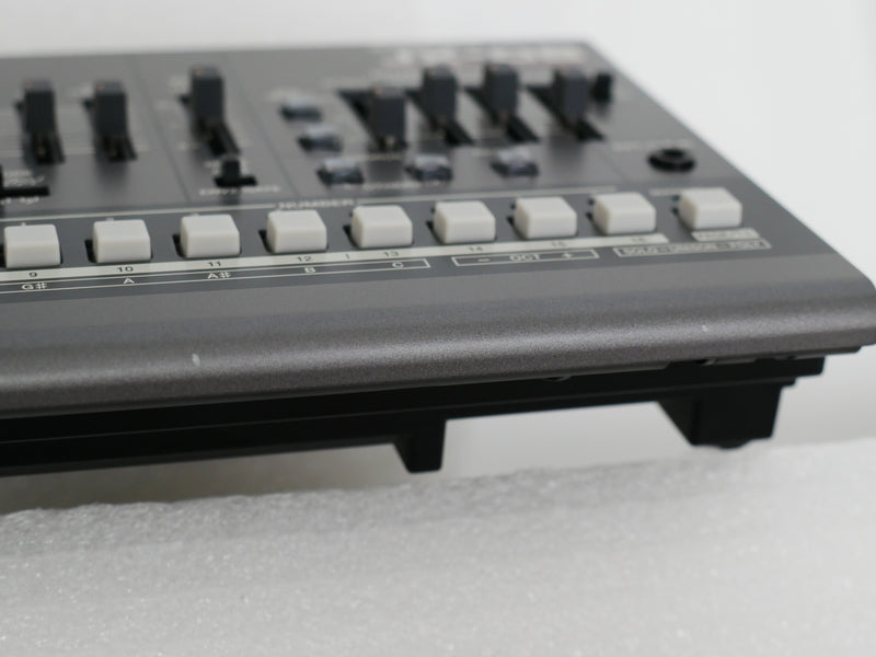 Roland JX-08 (中古)