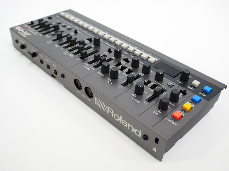 Roland JX-08 (中古)