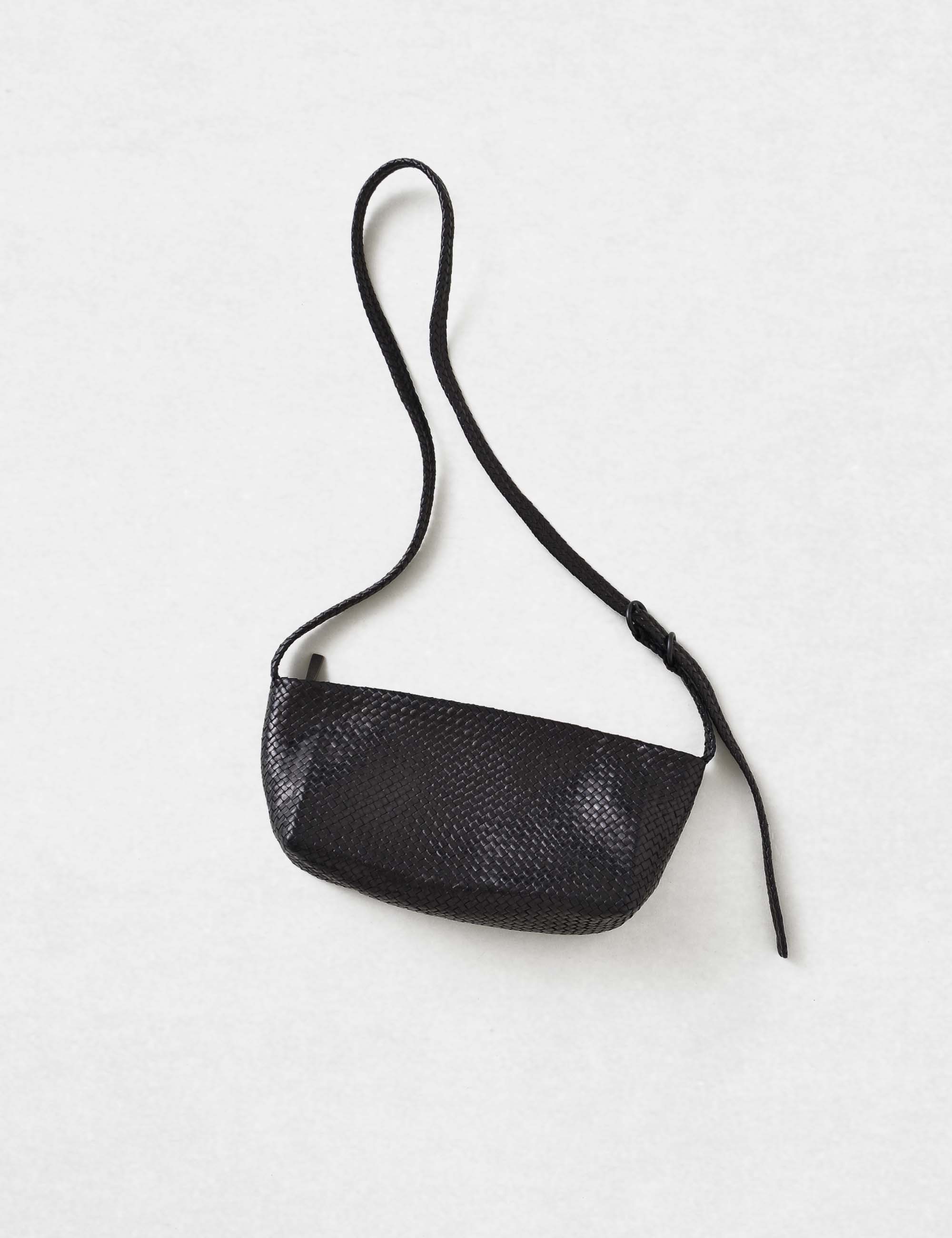 メッシュ編みの台形ミニショルダーバッグ / ヨーガンレール | ヨーガン