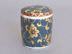 九谷焼 ミニ骨壺 十角型 青粒鉄仙 北原利夫 作 - 山口陶業社