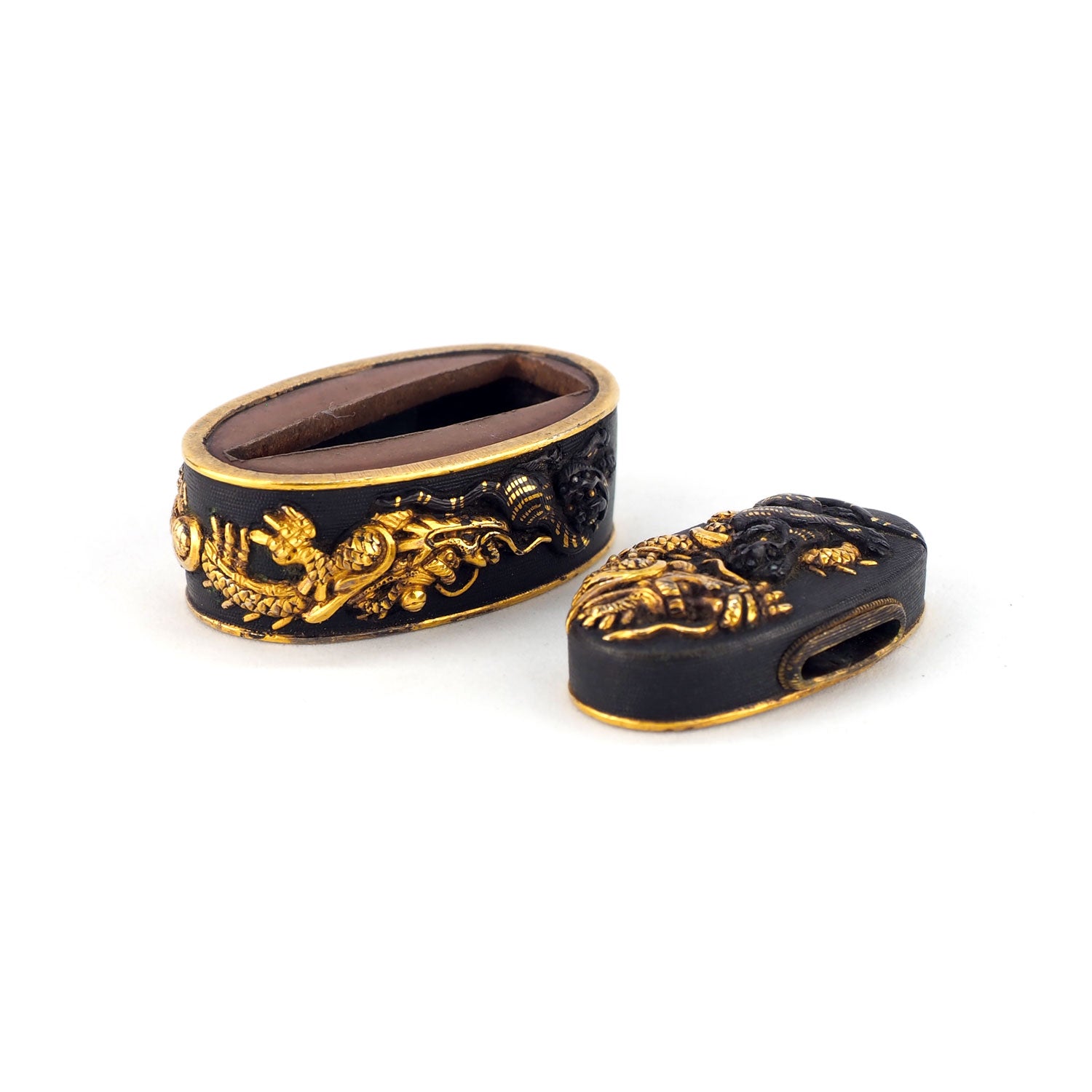 銅魚子地金色絵 縁頭 龍虎図 – 刀部オンラインショップ