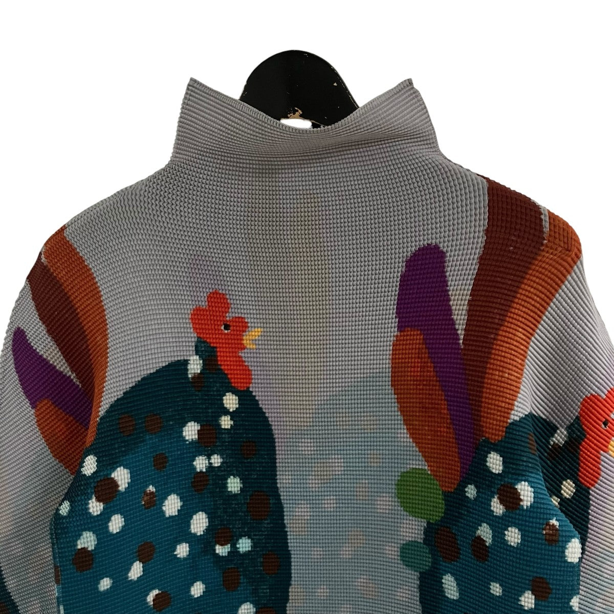 me ISSEY MIYAKE(ミーイッセイミヤケ) 総柄プリーツブラウス MI53FJ971