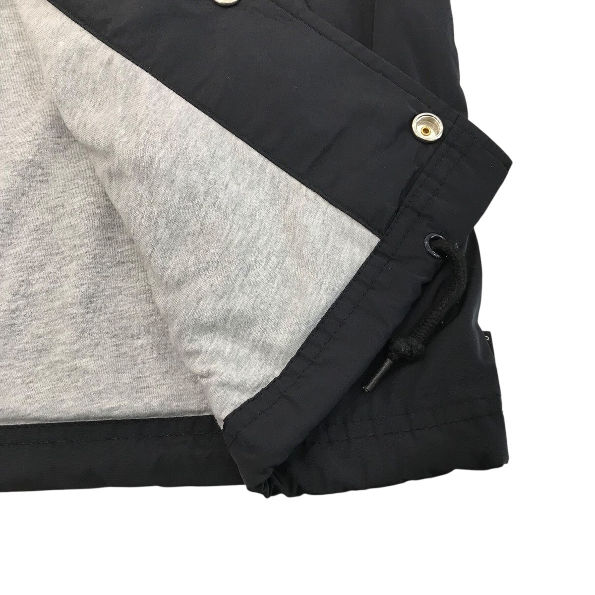 Supreme(シュプリーム) 「Old English Arc Coaches Jacket」オールド