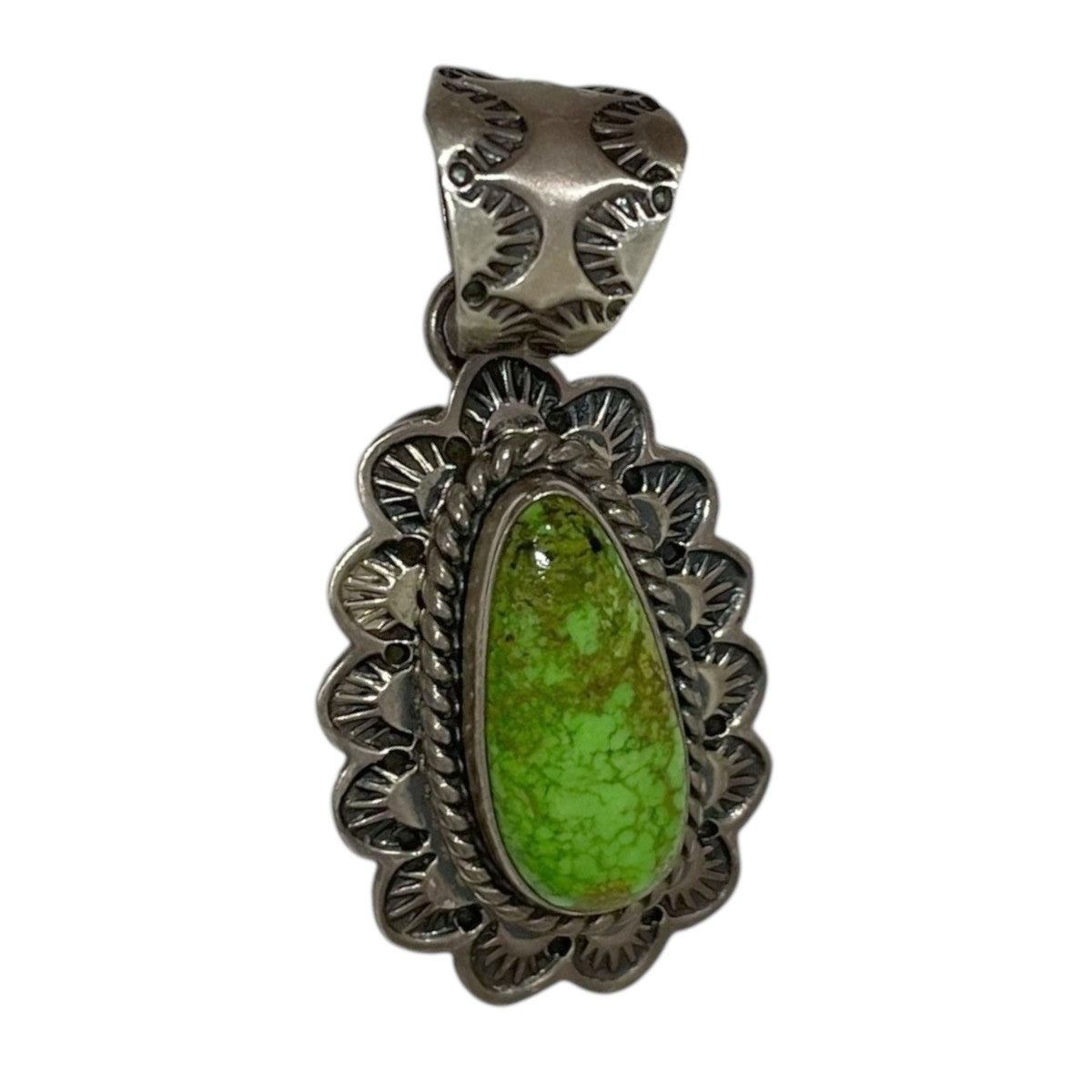 最安 ナバホ族 ケビンラモン オーバル型 サンバーストペンダント 最安