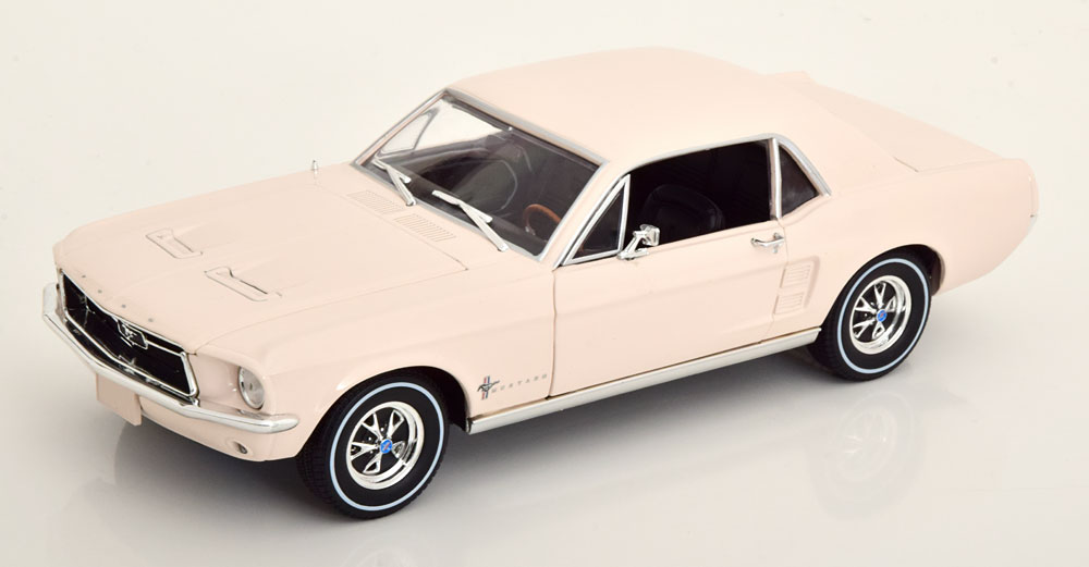 楽天市場】ミニカー 1/18 GREENLIGHT☆1968 フォード・マスタング 緑