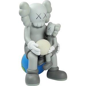 楽天市場】【セール】極美品 KAWS カウズ フィギュア Holiday Space