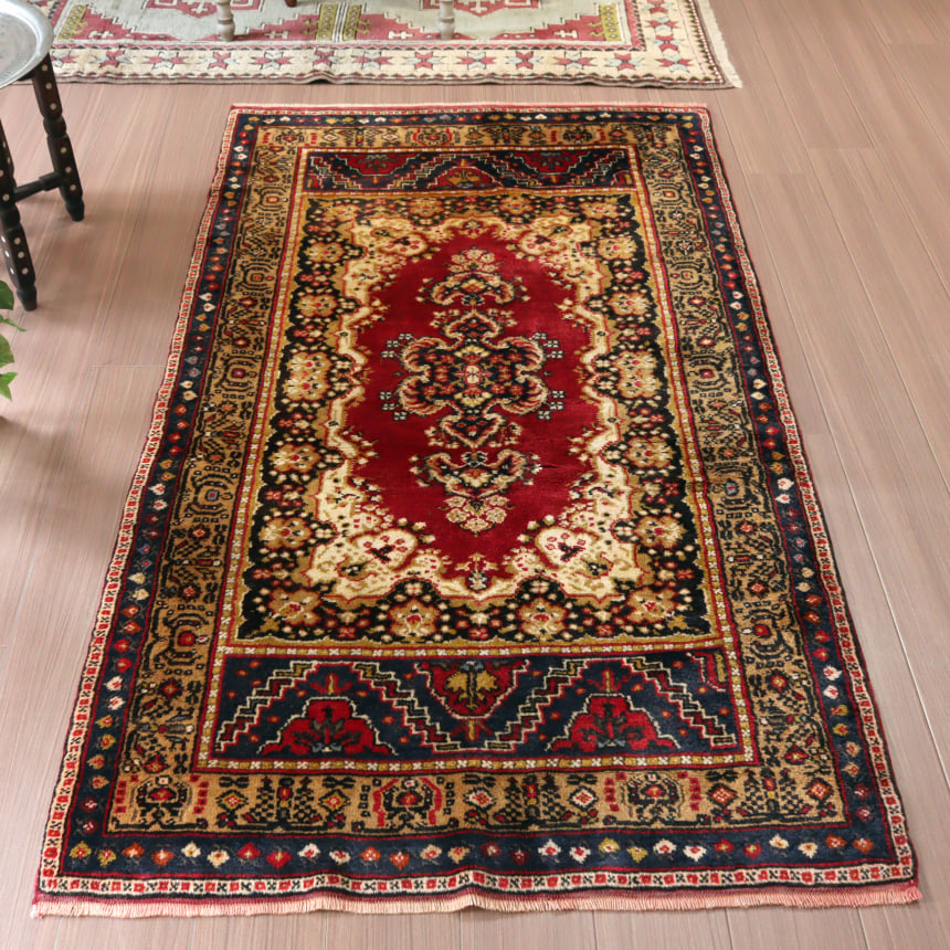 楽天市場】トルコ 手織り絨毯 189×99cmコンヤ地方のフラワーメダリオン