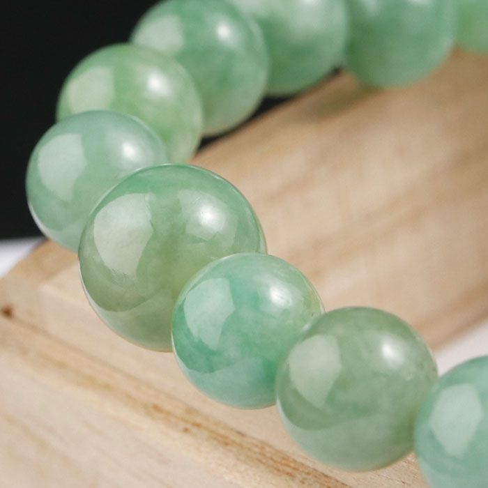 楽天市場】数珠ブレスレット 約7ミリ ビルマ翡翠 高級桐箱【腕輪念珠