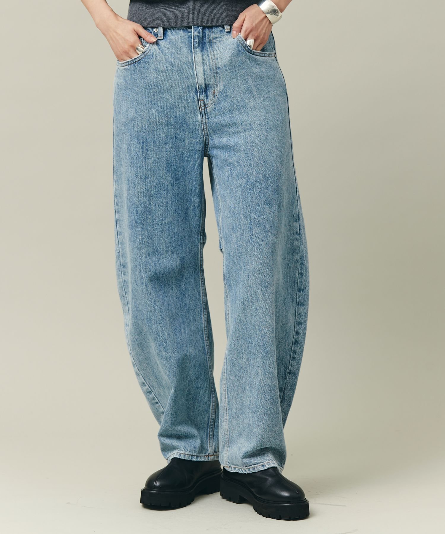 Curensology ＜&RC＞カーヴィーデニムパンツ カレンソロジー パンツ