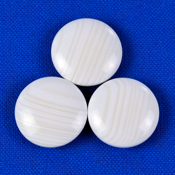 楽天市場】碁石 日向特製蛤碁石 30号 徳用 (厚み8.0mm) : 将棋囲碁専門