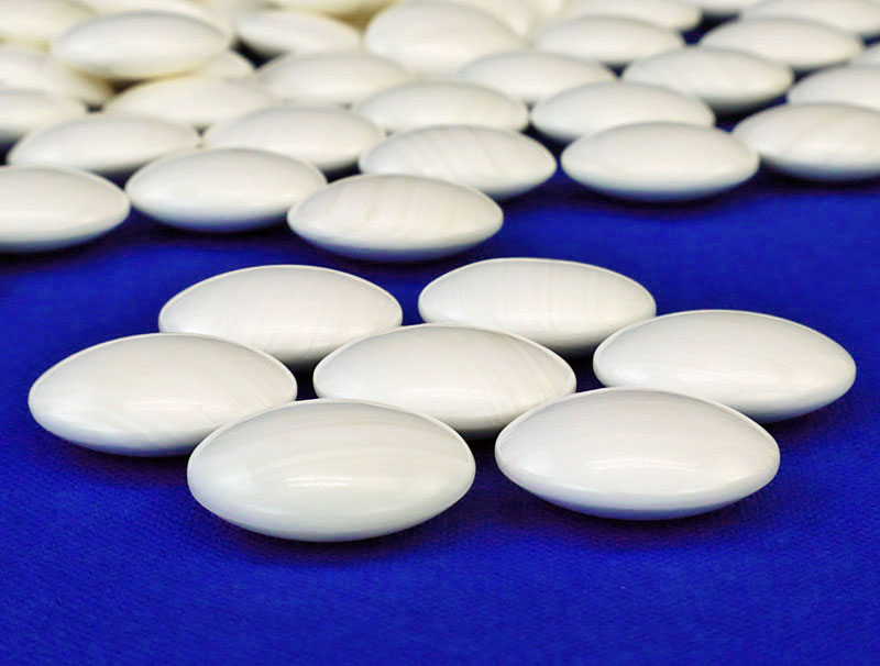 楽天市場】碁石 『 螺鈿細工碁笥入り 天然瑪瑙碁石 』2点1組 鑑別書