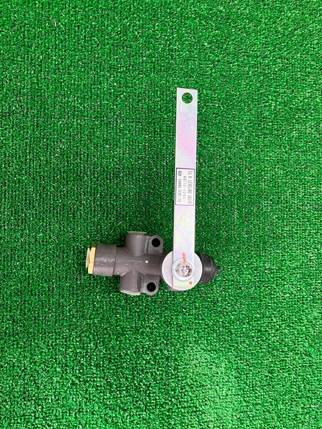 楽天市場】レベリングバルブ 新品 日野 プロフィアFN1E FH1A FH2P