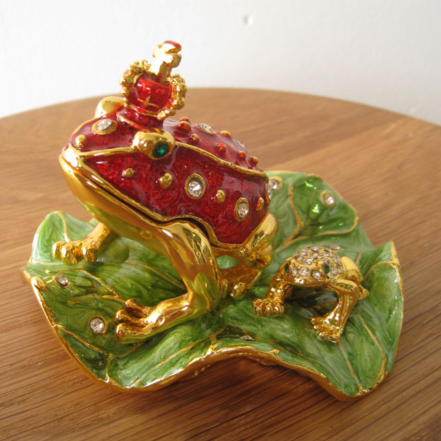 楽天市場】カエルの宝石箱 アジアン雑貨蛙 金色 ジュエリーボックス