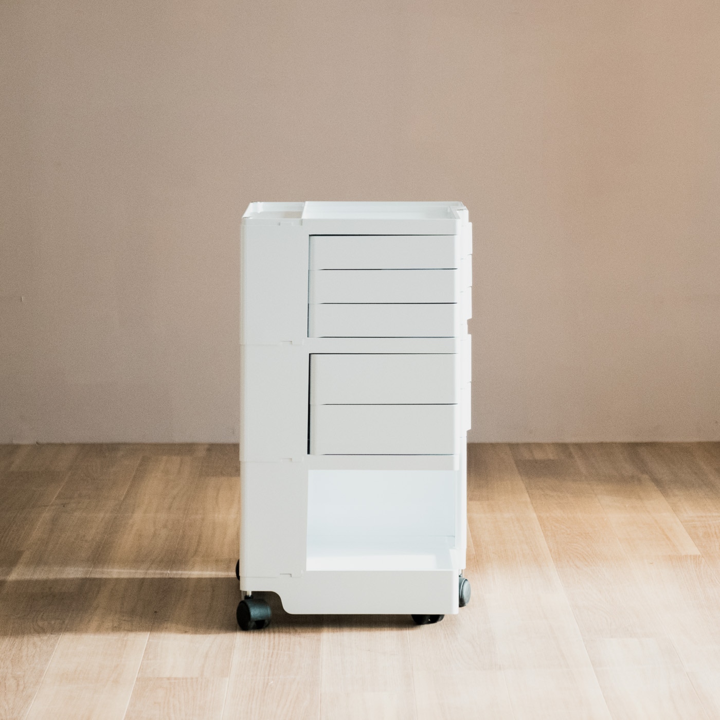 ボビーワゴン 3段(5トレイ) | ビーライン(B-LINE) | リグナテラス東京