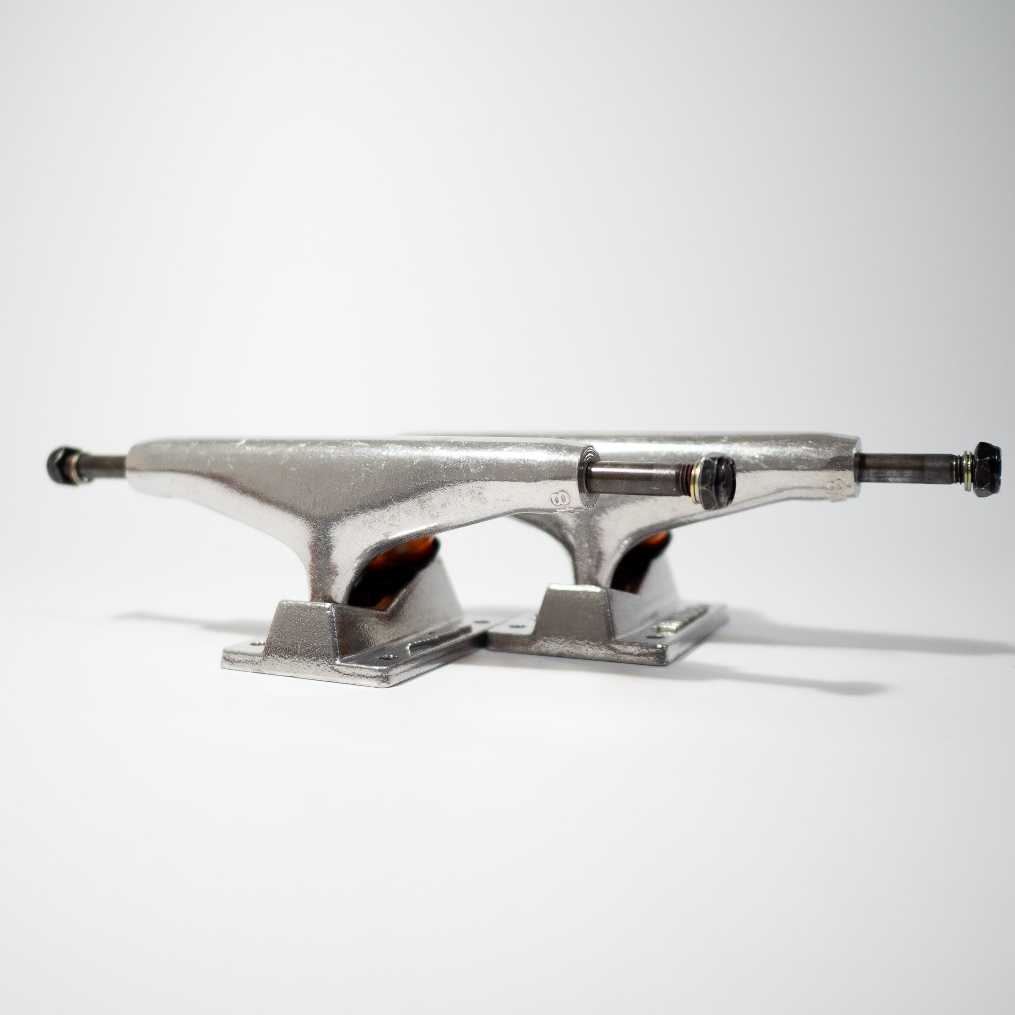 THUNDER TRUCKS（サンダートラックス）POLISH 147・148・149 HI