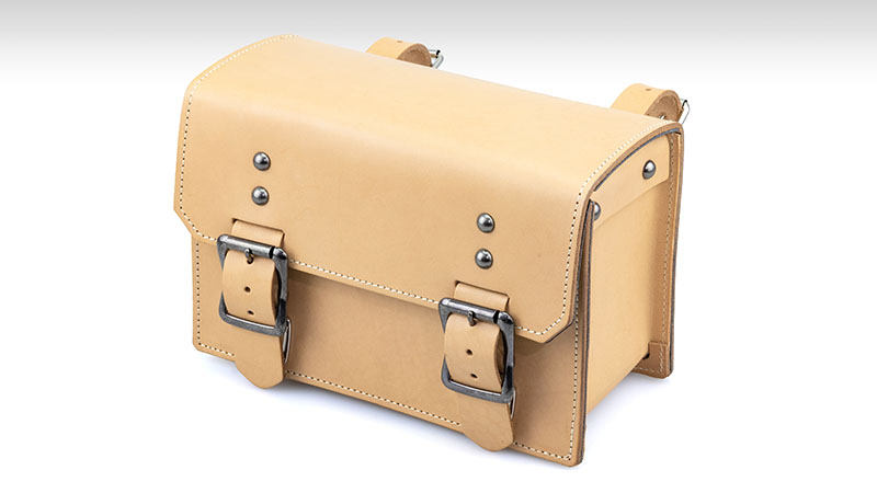 クラシックレザーツールバッグ スタンダードサイズ TAN - キジマ公式