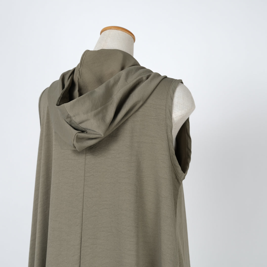 フード付きバルーンノースリーブワンピース – to blossom