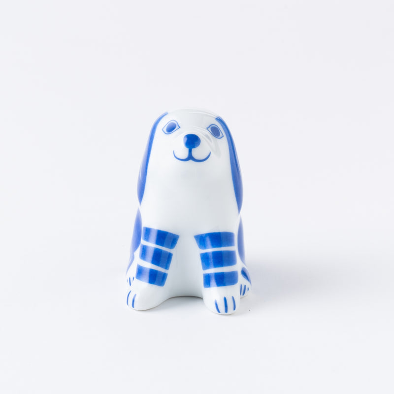 とりをみるいぬ