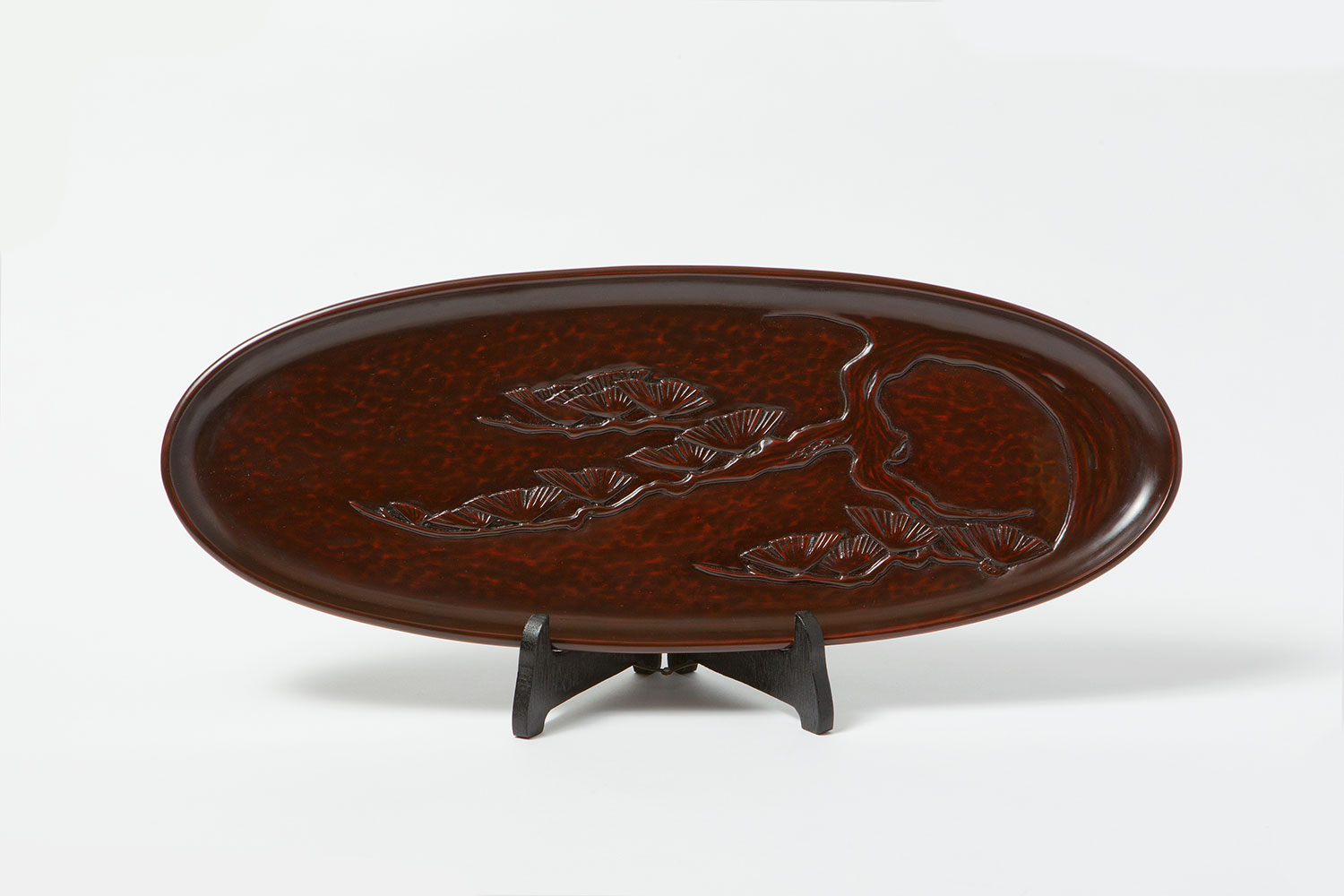 鎌倉彫の小判盆 尺8x7 松 | 鎌倉彫陽雅堂 公式オンラインショップ