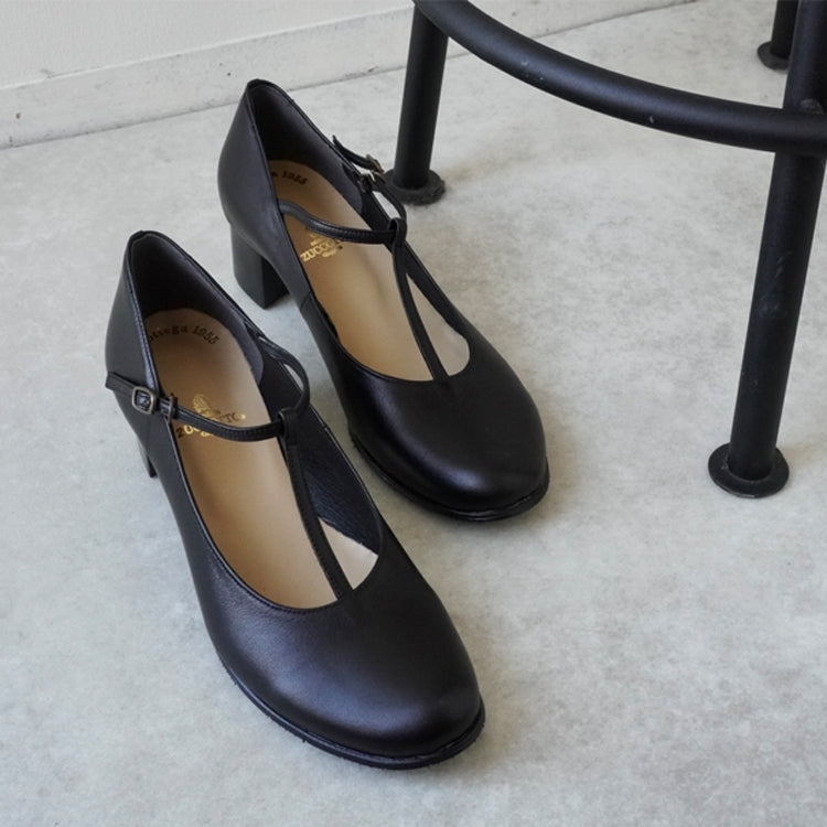 z42 ミドルヒールTストラップパンプス／ブラック – ZUCCOTTO