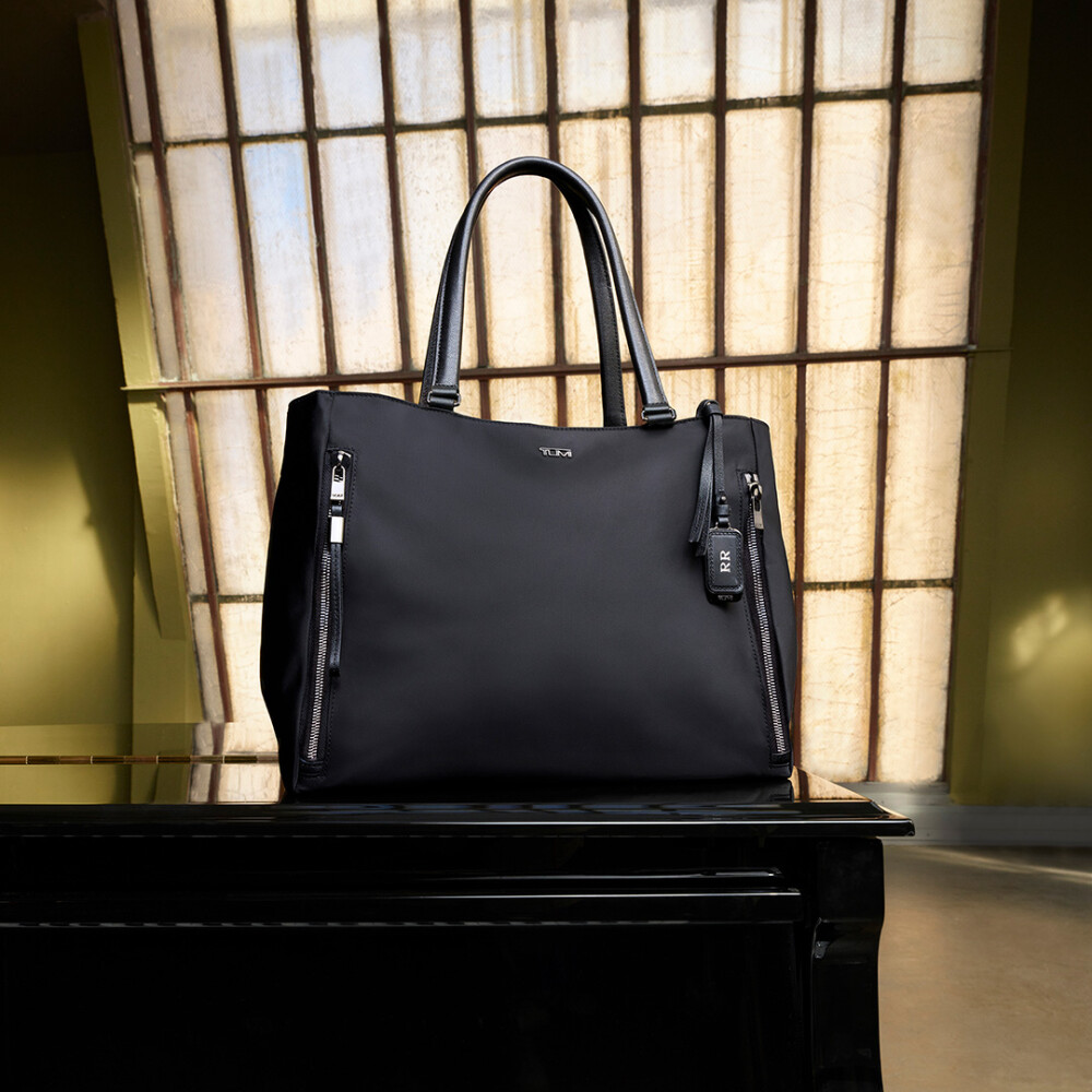 2023 母の日におすすめのスタイル | トゥミ | 大丸東京店公式 SHOP BLOG