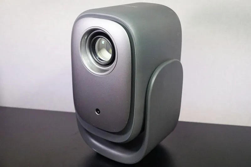 コスパの良いスタンド一体型プロジェクターDangbei N2 miniのレビュー