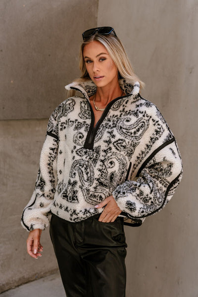 Cream & Black Pullover – Aida Paisley Sherpa Quarter-Zip Cozy