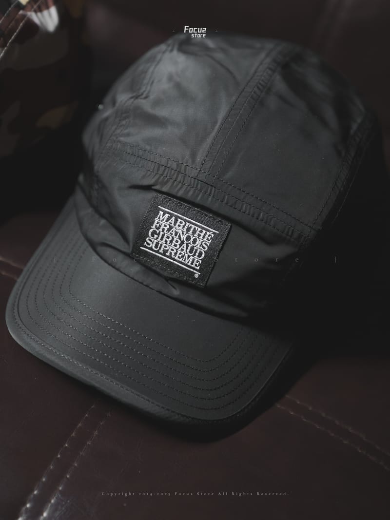 Focus Store】預購Supreme x Marithé + François Girbaud SS