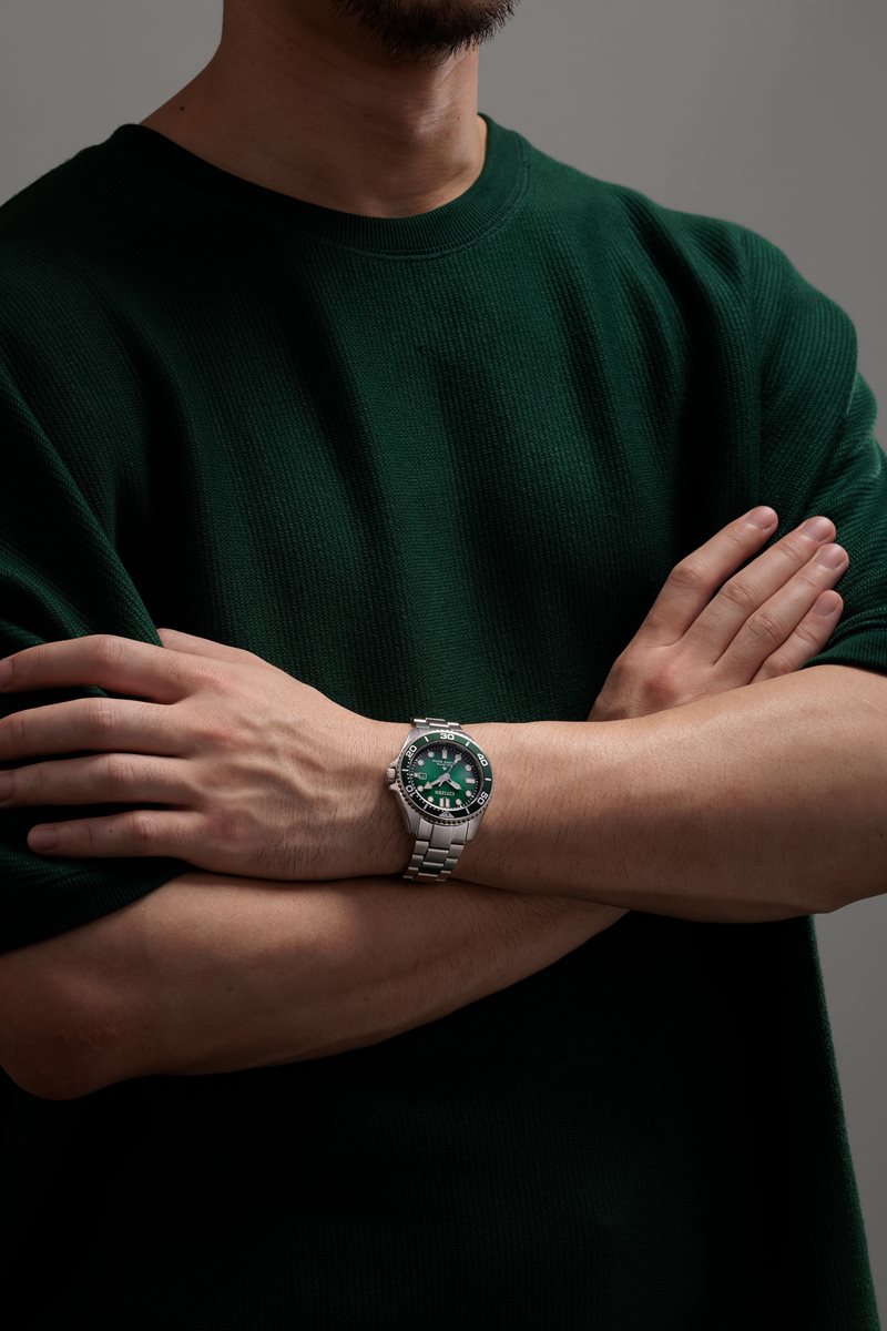 シチズン プロマスター マリン エコドライブ ダイバー200m 腕時計