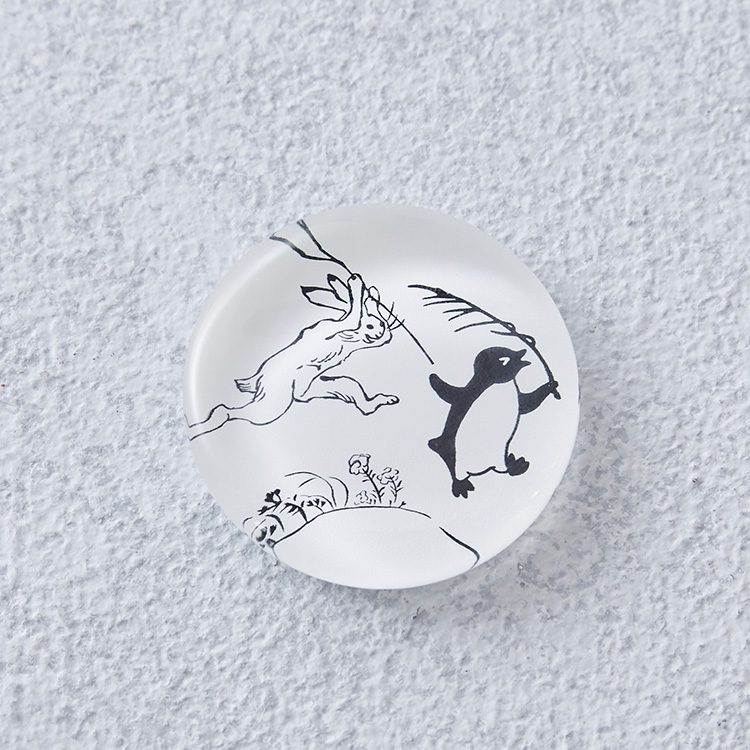 Suicaのペンギン ガラス箸置き（鳥獣戯画シリーズ・おいかけっこ