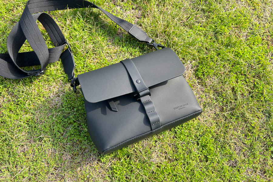 ガストンルーガのクロスボディバッグ『Spläsh Crossbody Bag Black