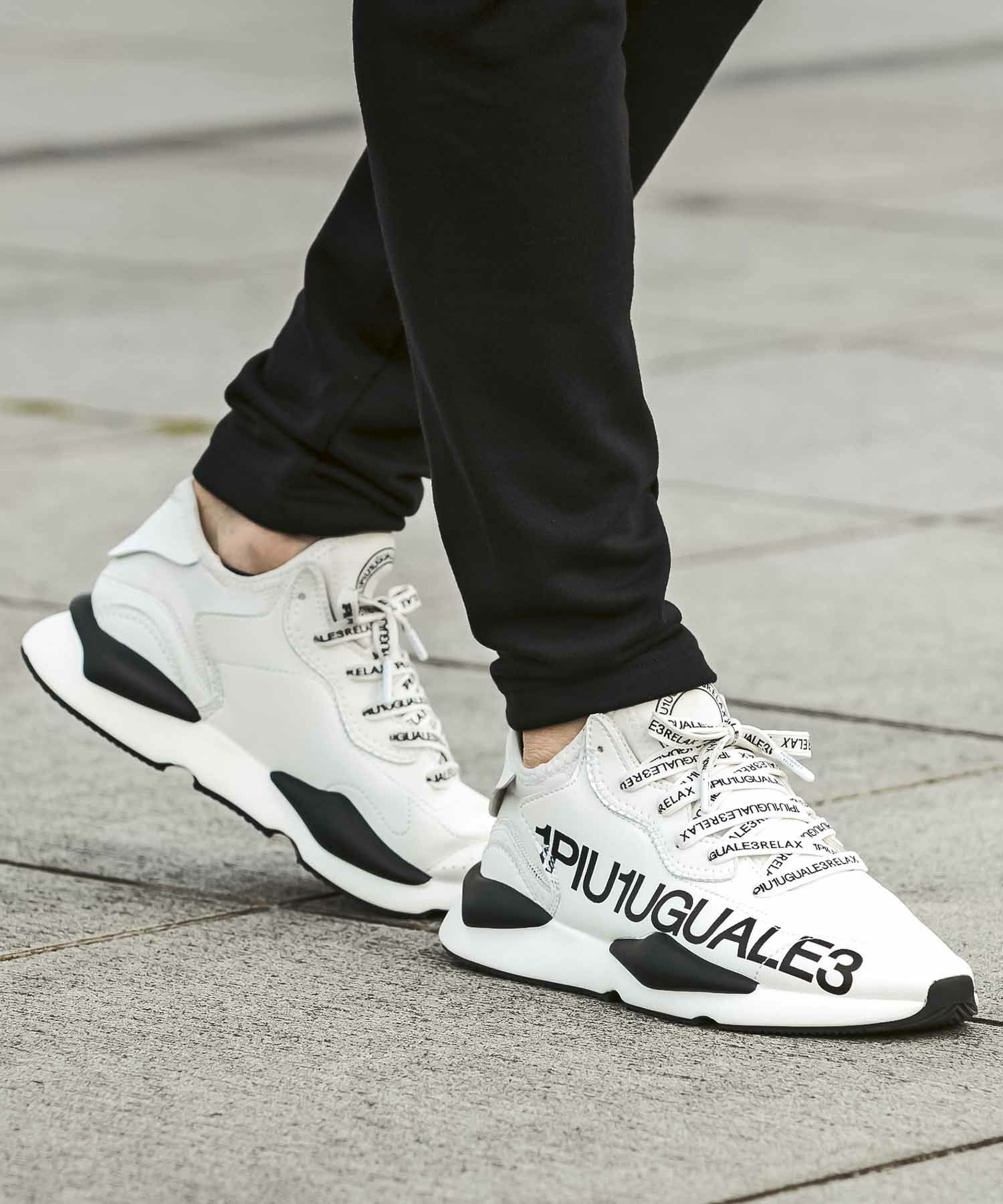 1PIU1UGUALE3 RELAX(ウノピゥウノウグァーレトレ リラックス)サイド