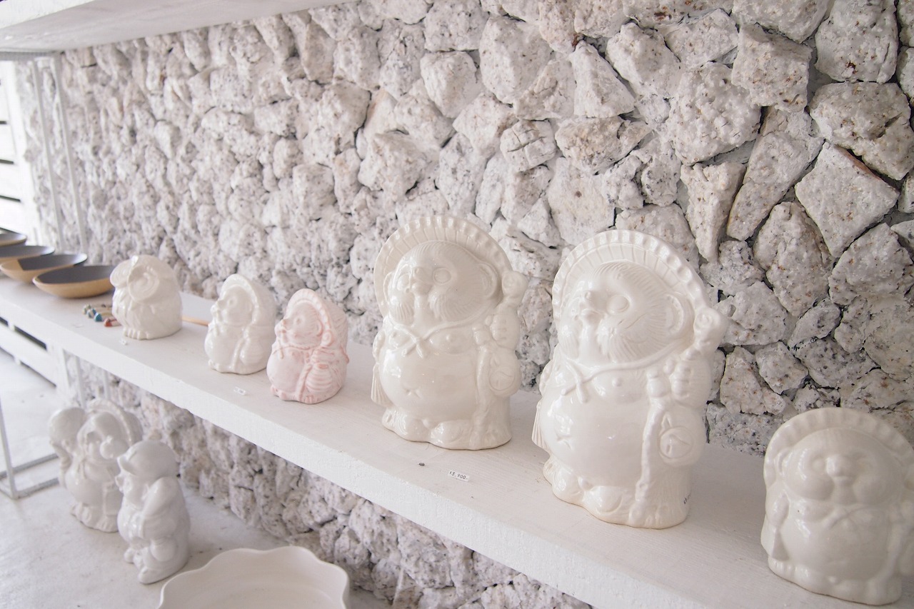 白色に込められた思い。信楽の窯元が営むギャラリー＆ショップ