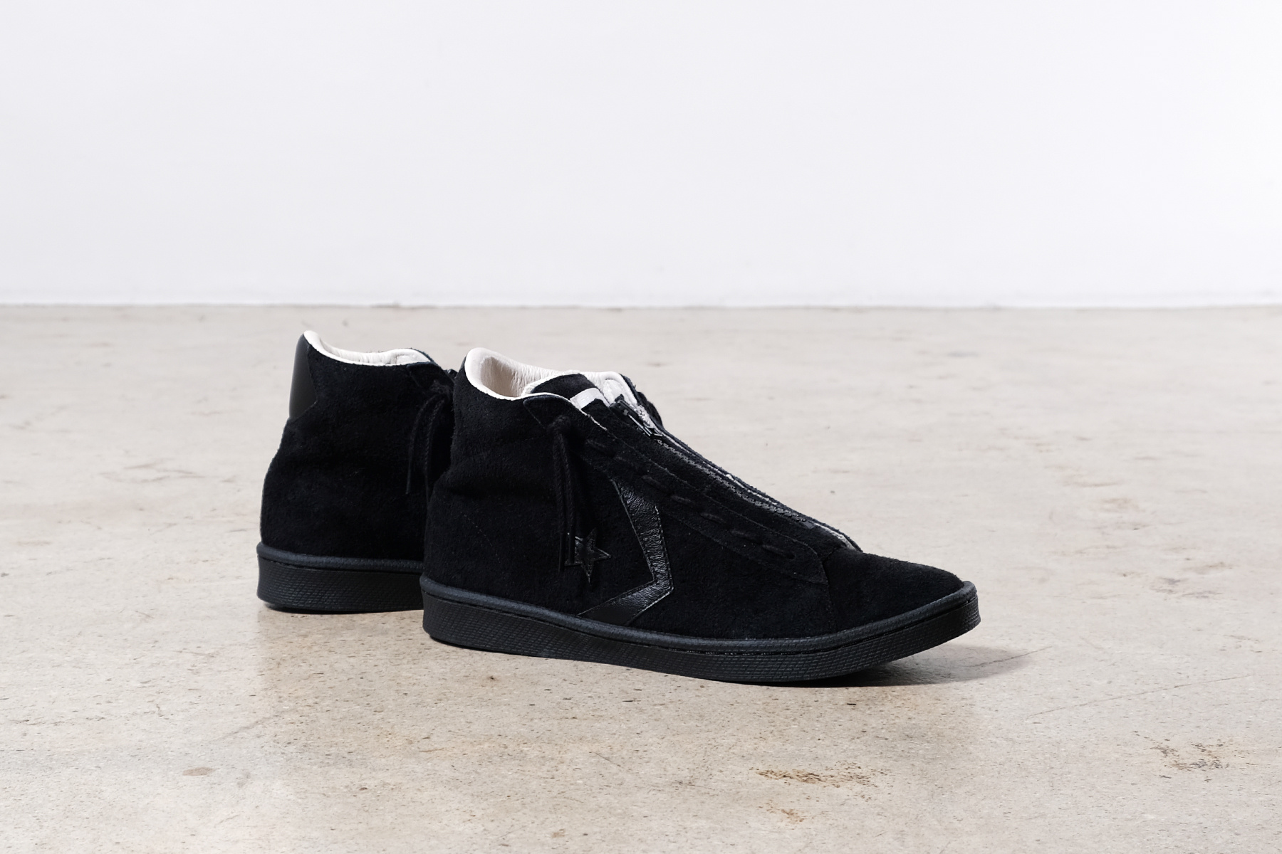 nonnative｜ノンネイティブ × CONVERSE - Silver and Gold