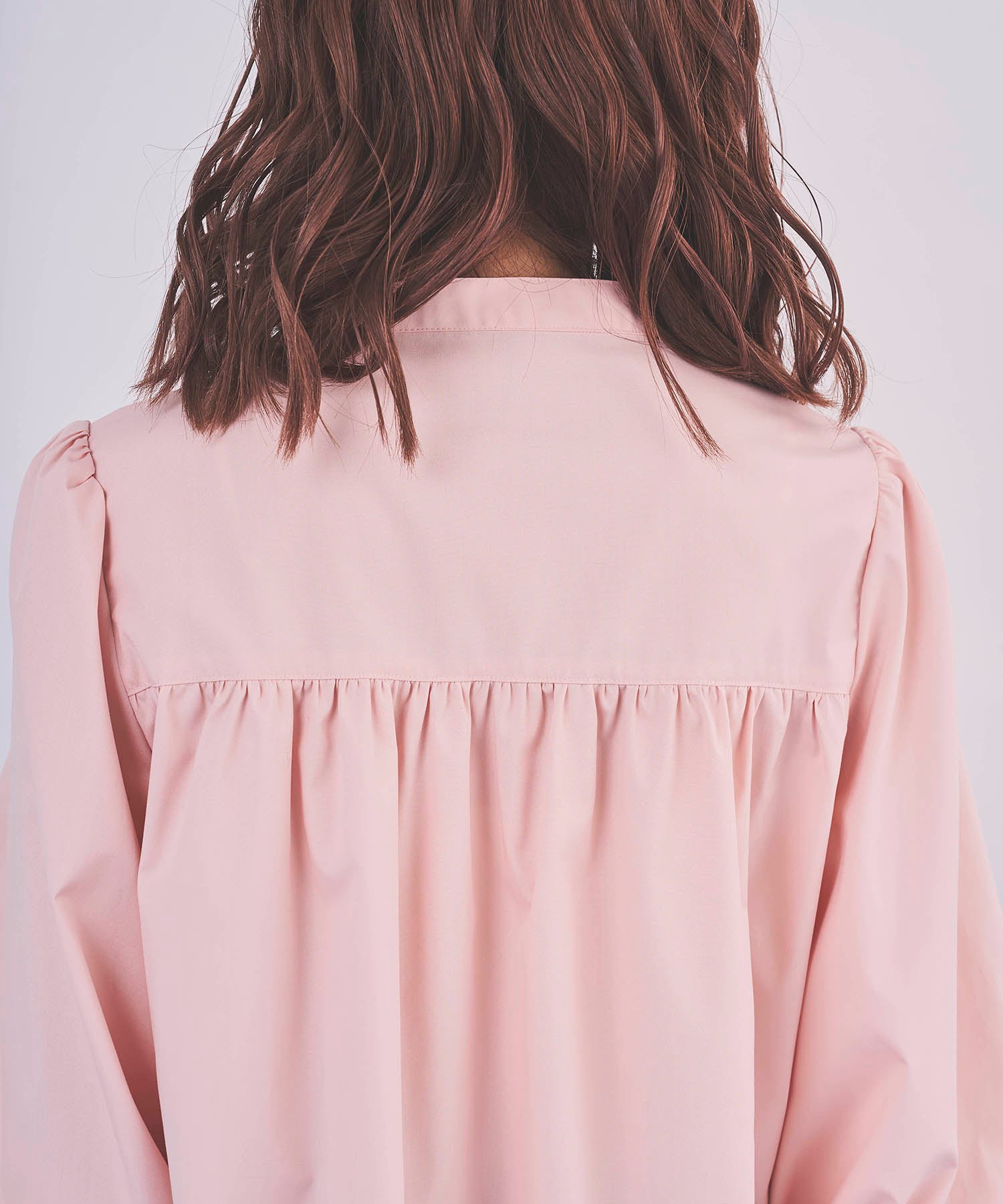 UVカット・洗える】 バンドカラーボリュームスリーブブラウス – Sirin