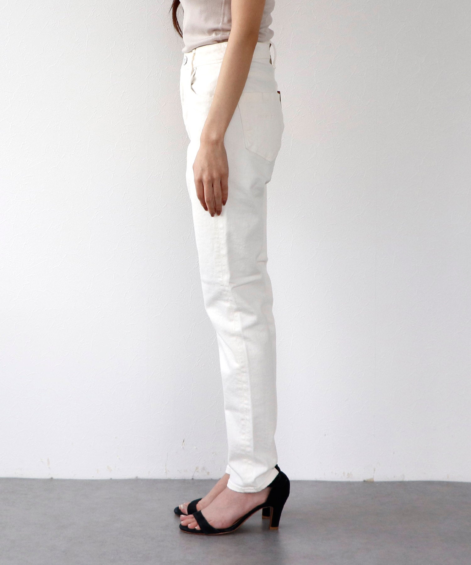 YANUK】RUTH スリムテーパード ホワイト – Sirin Online Store