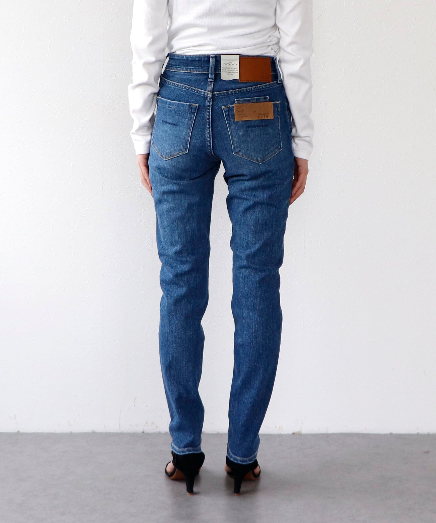 YANUK】RUTH スリムテーパード ブルー – Sirin Online Store