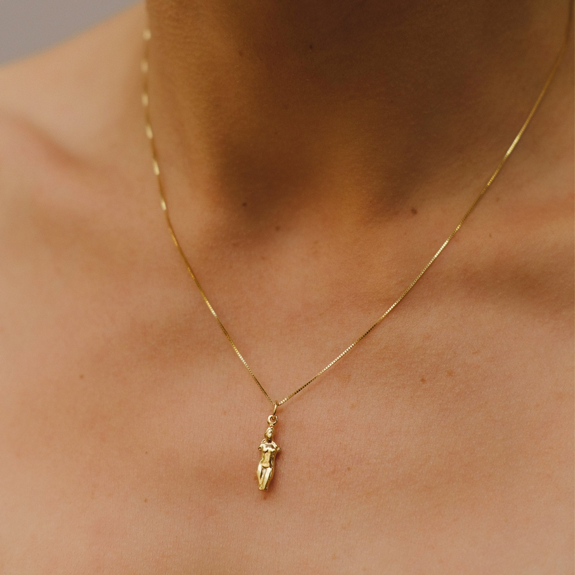 Aphrodite Pendant & Necklace - 14k Solid Gold - Small – Sister