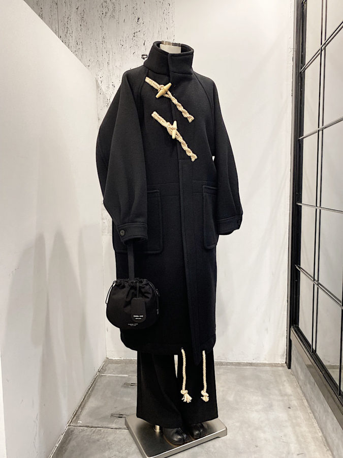 HYKE / DOUBLE FACE DUFFLE COAT – six