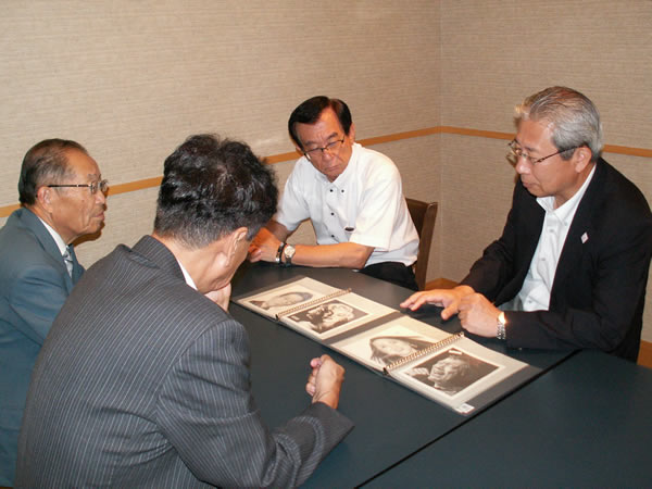 写真を超えたい 精緻な鉛筆画を楽しむ」- けんせつ静岡 No.265 2016 AUTUMN